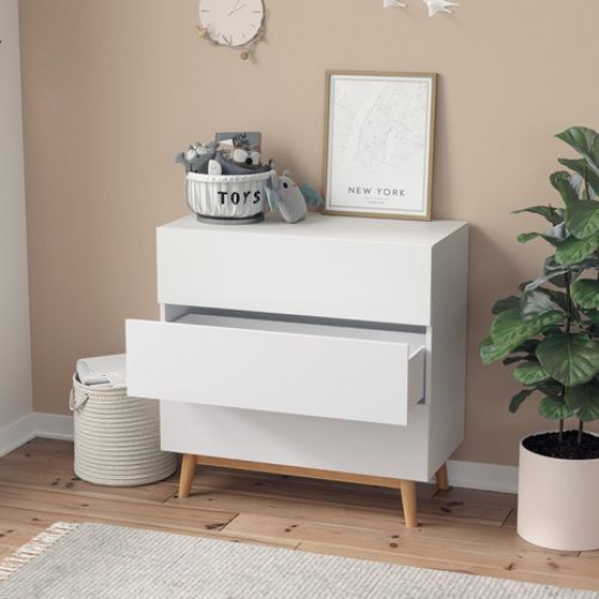 Tủ ngăn kéo  bằng gỗ ba ngăn màu trắng